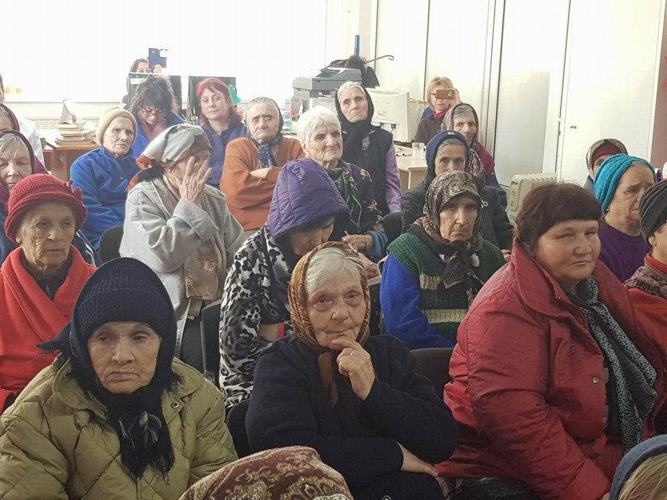 REPORTAJ/Drama bătrânelor dintr-un azil din Craiova. Nu are cine să le mai spună “Sărut mâna, mamă!”, de 8 Martie - VIDEO