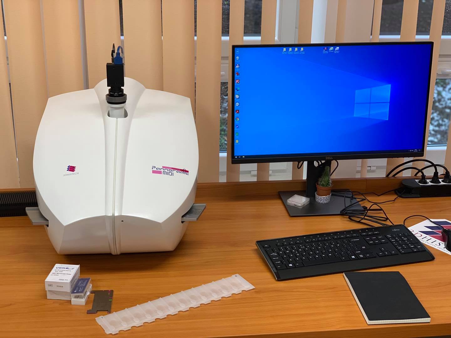 Cum au stabilit cercetătorii din Suceava care e cea mai veche biserică de lemn din țară, cu aparatură care se mai găsește doar la alte două laboratoare europene