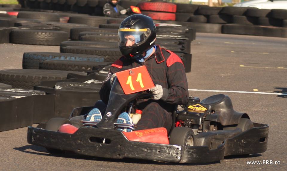 Stejarii s-au distrat la karting, în aşteptarea meciului cu naţionala Canadei, marți, ora 18:45 / GALERIE FOTO