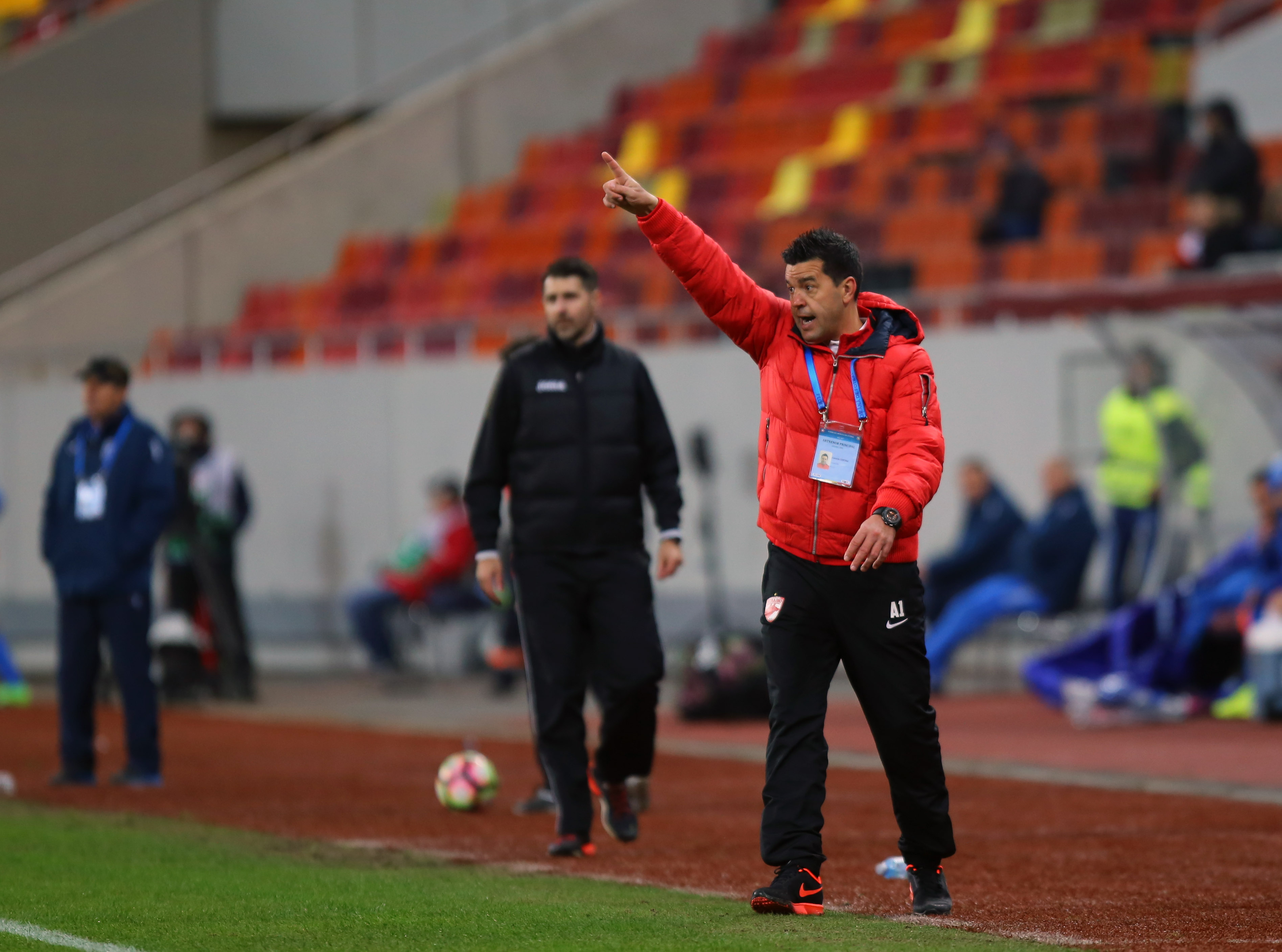 Liga 1, etapa a 25-a: Dinamo - CSU Craiova 2-1. ”Dublă” Nemec. Trei bare ale oltenilor într-un minut! Gol Gustavo, după penalty-ul ratat de Ivan. Fotbal-șampanie!/ FOTO&VIDEO