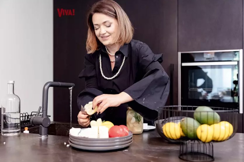 Cu ce se ocupă Adi, fiul Cristinei Bâtlan, la vârsta de 21 de ani. „I-am spus mereu să aibă curaj și să creadă în ceea ce face”