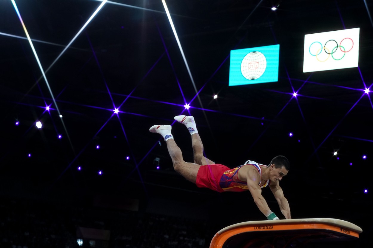 Campionatul Mondial de gimnastică 2019 de la Stuttgart. Marian Drăgulescu, pe locul 4 în finala de la sărituri. S-a calificat la Jocurile Olimpice!