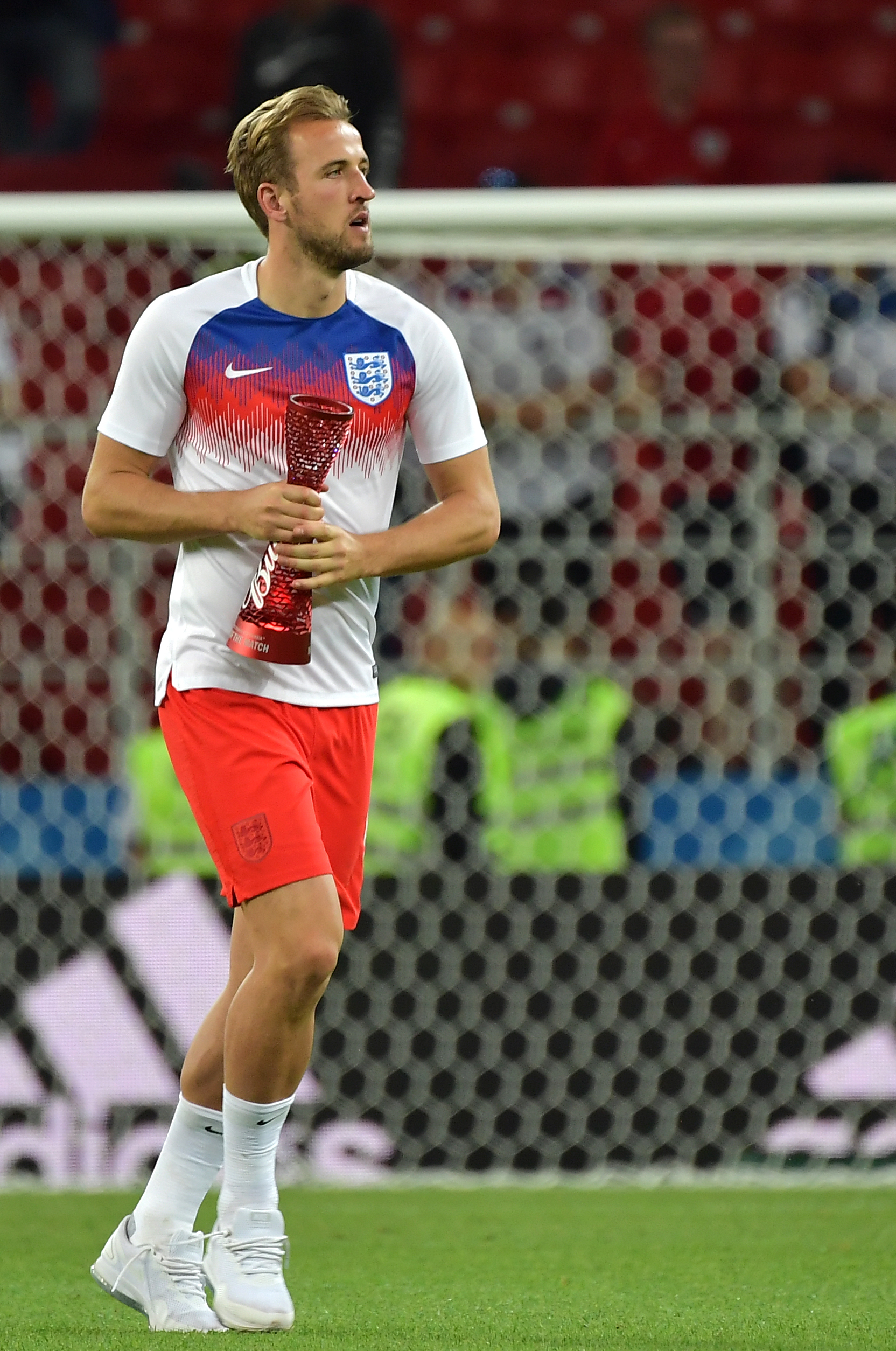 I-a pupat mâna lui Harry Kane. Gestul îi aparține fratelui golgheterului Angliei