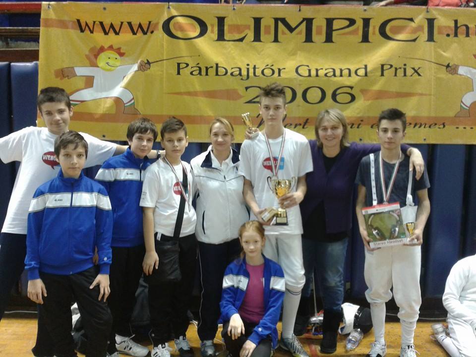 Trei spadasini români, învingători la Circuitul Internațional de spadă ”Olimpici”, de la Budapesta / FOTO