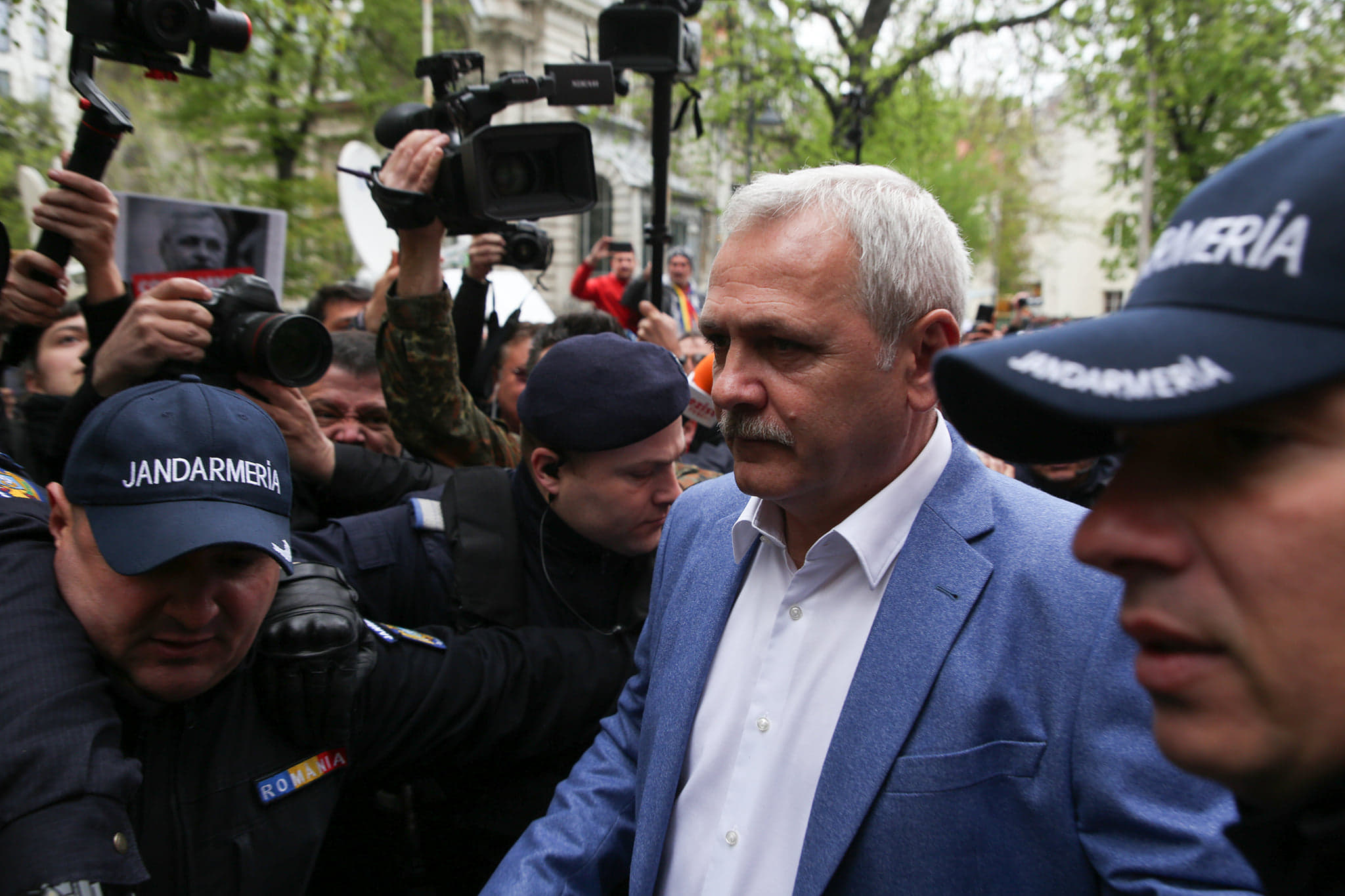UPDATE | Finalizarea dosarului lui Liviu Dragnea, amânată pentru 20 mai! Liderul PSD, în fața judecătorilor de la Înalta Curte: „Sunt total nevinovat! Dacă aș fi condamnat, aș vrea să știu de ce!”
