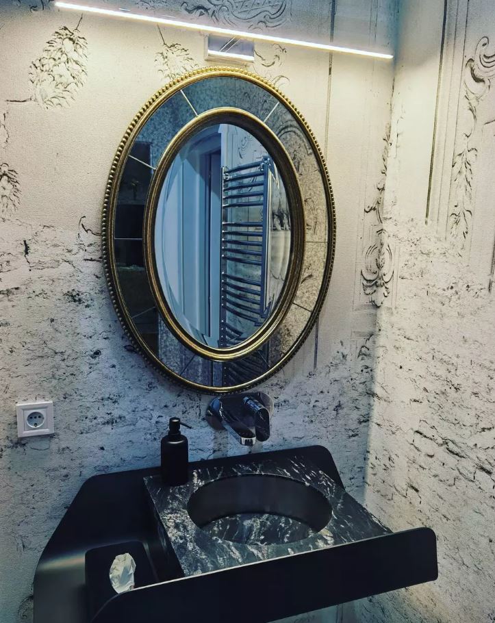 Imagini din casa în care locuiește Andreea Marin. Are cadă în dormitor și a amenajat vila după ideile ei