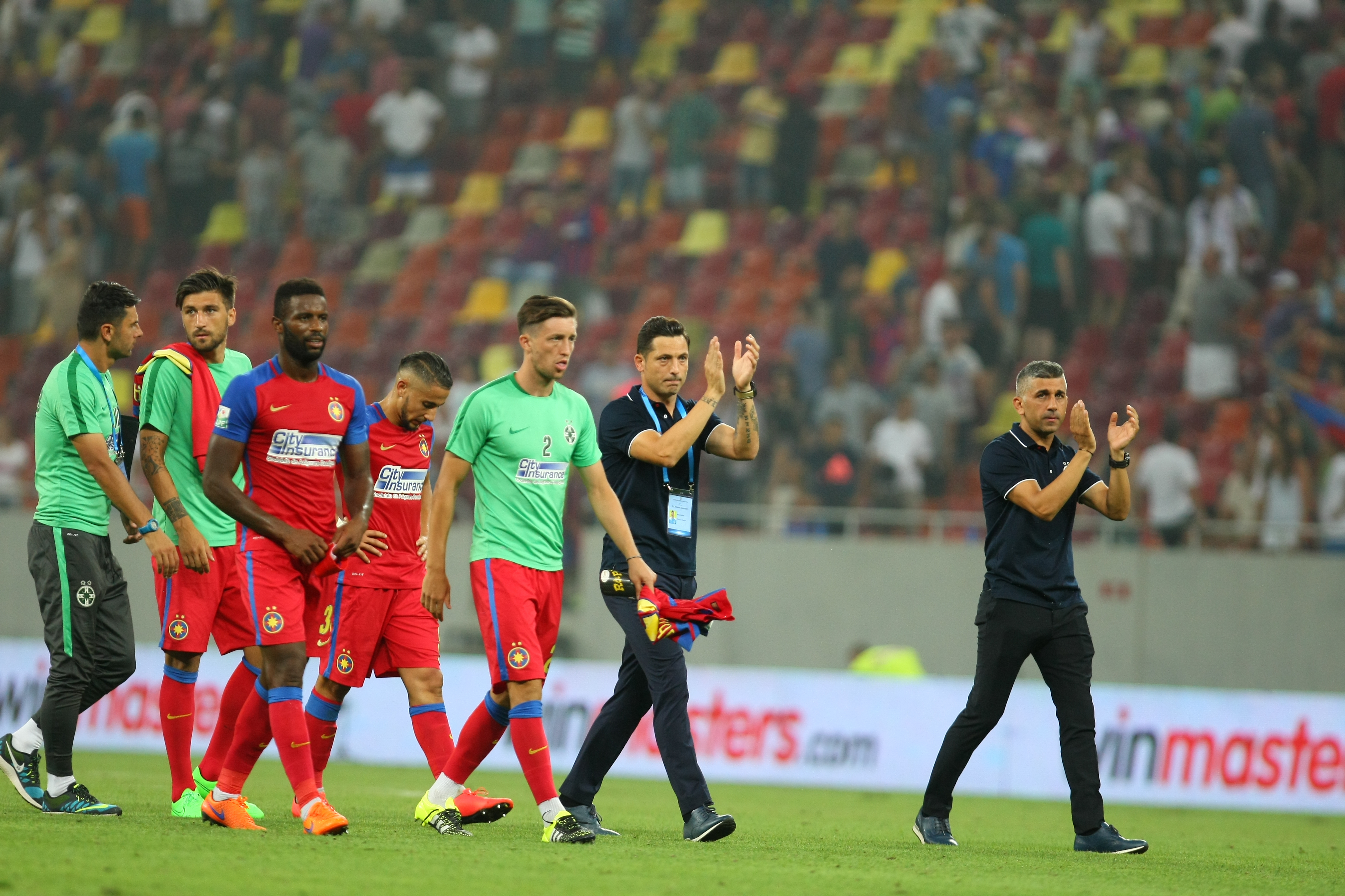 ZEROic! Steaua, blocată de Dinamo, după un derby intens, dar nul. Niște reumatici care au vrut să dea totul. Tribunele n-au reușit să înscrie în locul lor! / SUPER GALERIE FOTO