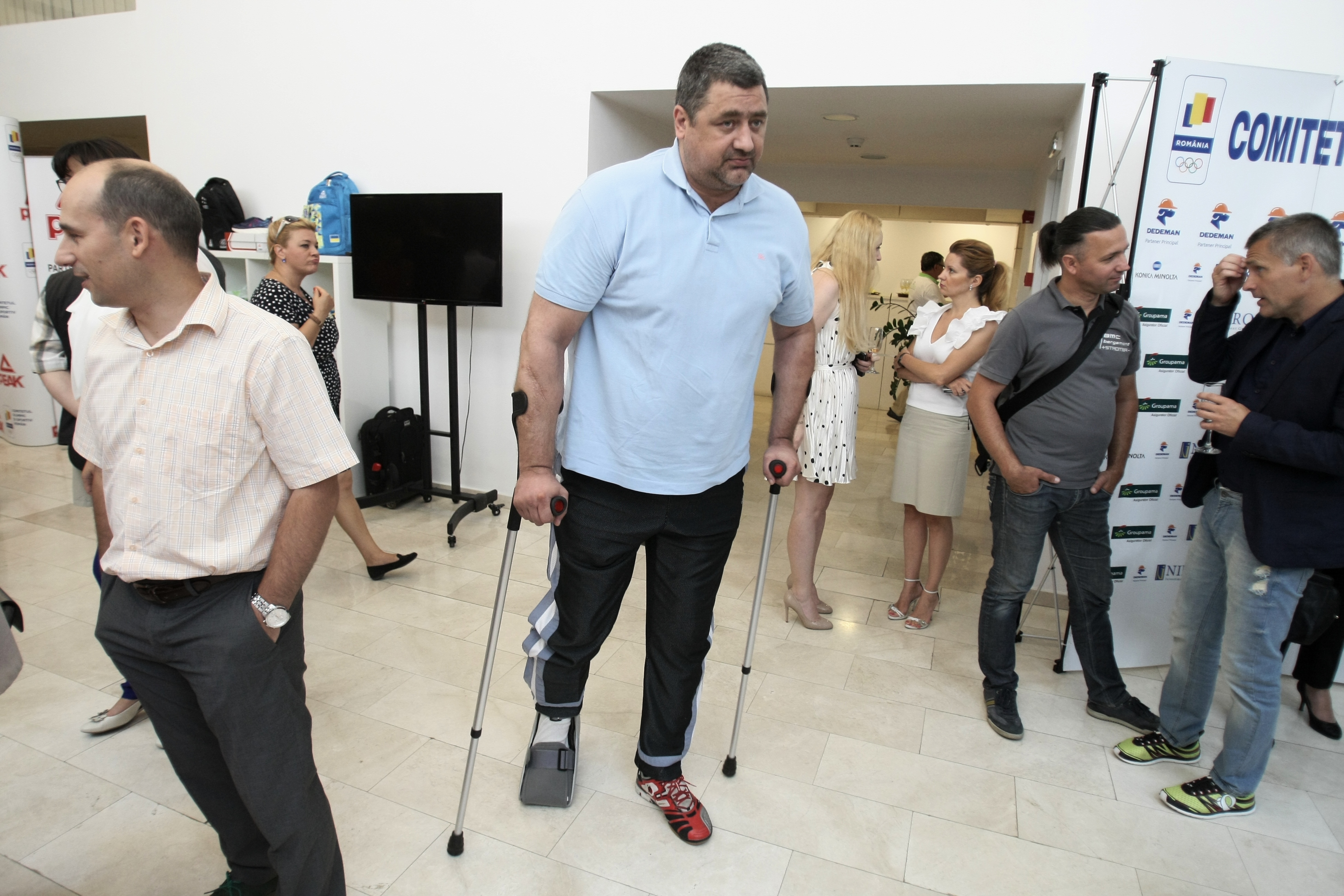 Președintele COSR, Mihai Covaliu, este mulțumit de noul echipament al olimpicilor: ”Dacă firma Peak e bună pentru NBA, e bună și pentru România”