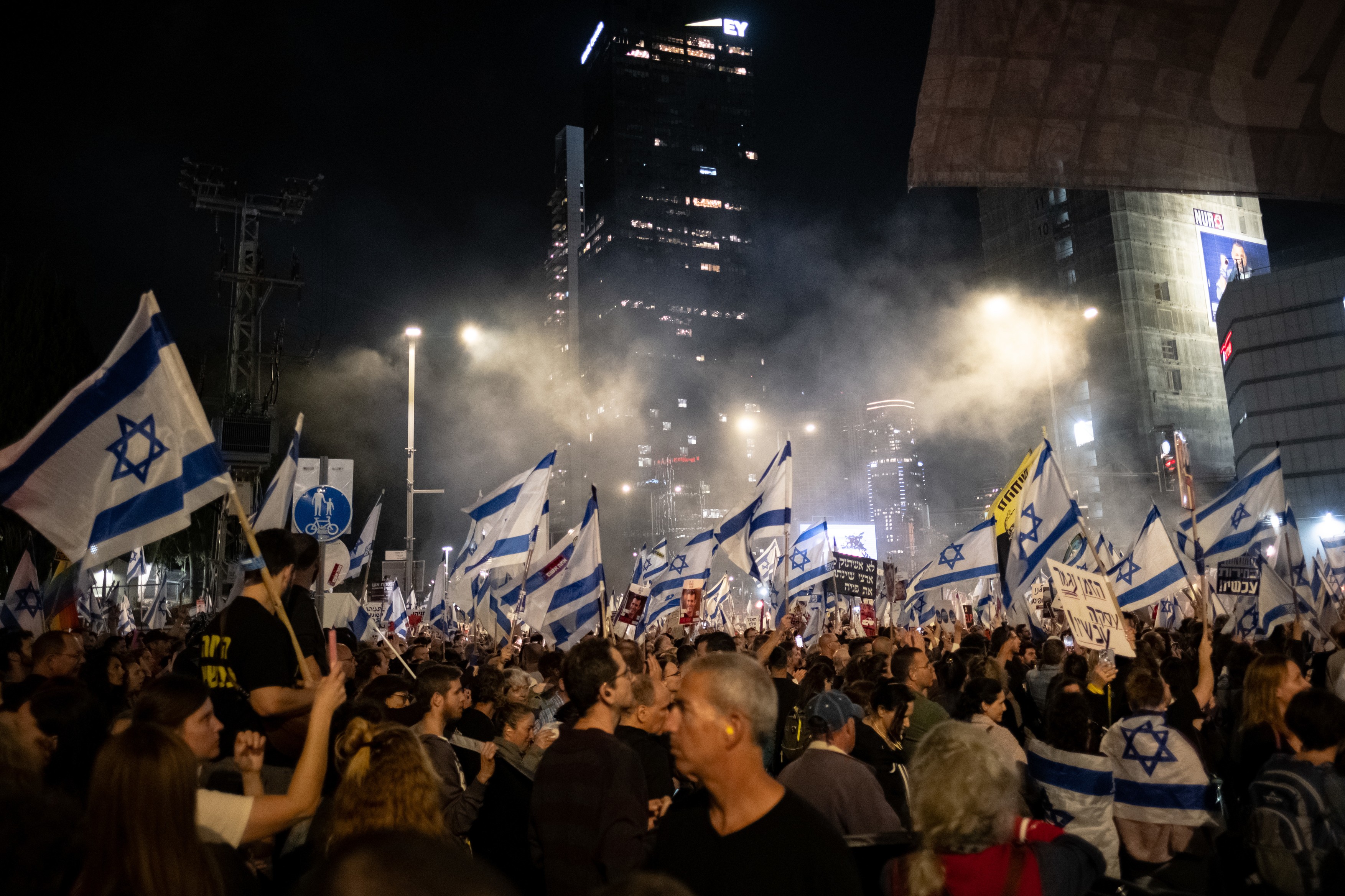 Zeci de mii de israelieni au cerut un acord privind eliberarea ostaticilor, într-un protest față de Netanyahu, la șase luni de război