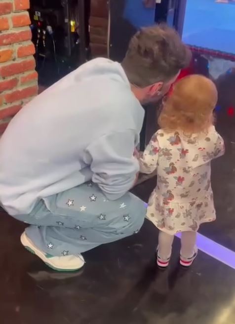 Smiley, în culise la „Românii au talent” cu fiica sa. Cum a reacționat Pavel Bartoș când a văzut-o pe Josephine: „M-a înlocuit”