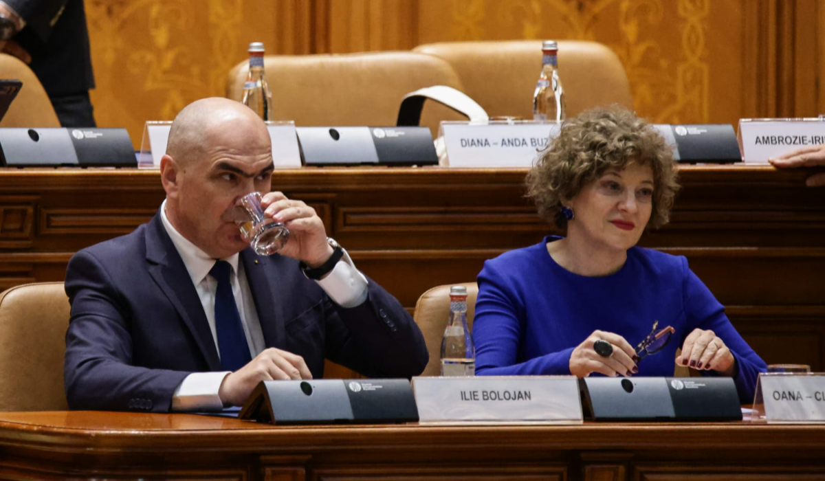 Ce le-a spus Ilie Bolojan parlamentarilor, înainte de votul pentru moțiunea de cenzură depusă de PSD și AUR: „Această moțiune este mincinoasă, cinică și artificială”