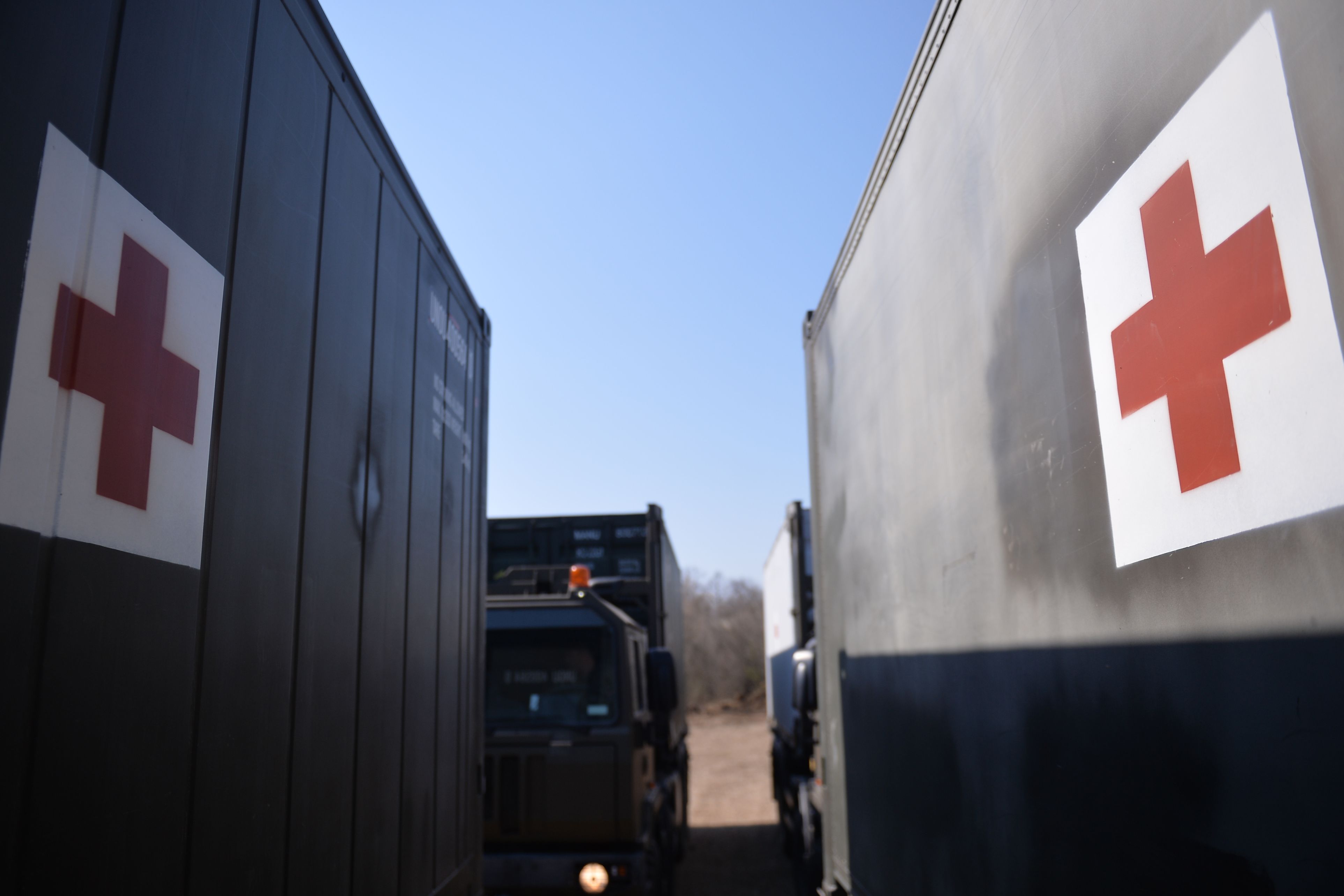 Imagini din locul unde Armata construiește un spital militar pentru pacienții cu COVID-19