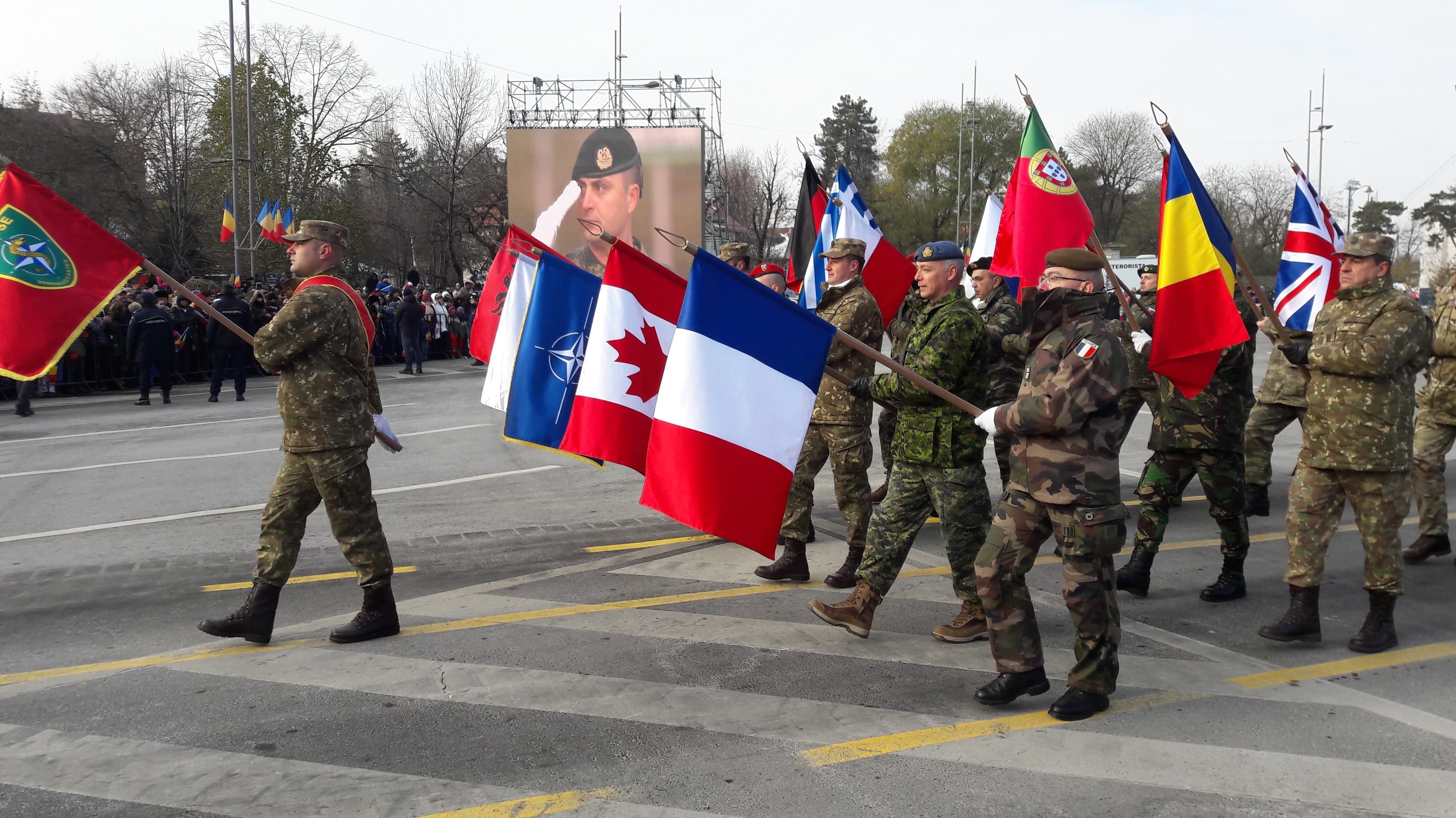 FOTO&VIDEO| La mulți ani, România! Parada militară de 1 Decembrie de la București s-a încheiat