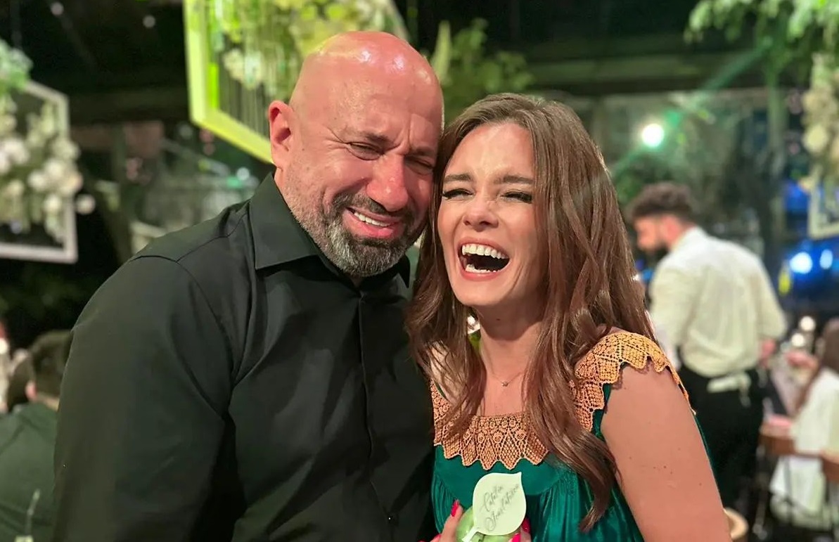 Doina Teodoru, cu inelul de logodnă pe deget. Fanii se întreabă dacă a fost cerută în căsătorie de Cătălin Scărlătescu