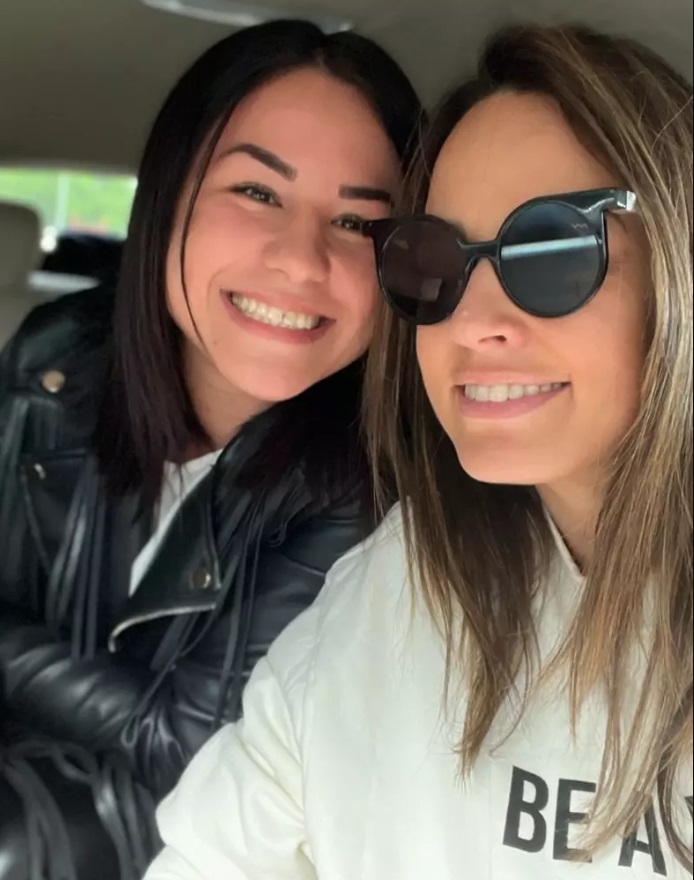 Cum arată acum Măriuca, fetița pe care Andreea Raicu a „adoptat-o” cu sufletul la doar șase ani. Revederea lor a fost emoționantă