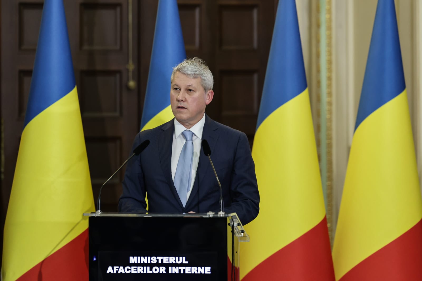 Mesajul transmis de Nicuşor Dan la aniversarea MAI despre violenţa la adresa femeilor și despre consumul de droguri