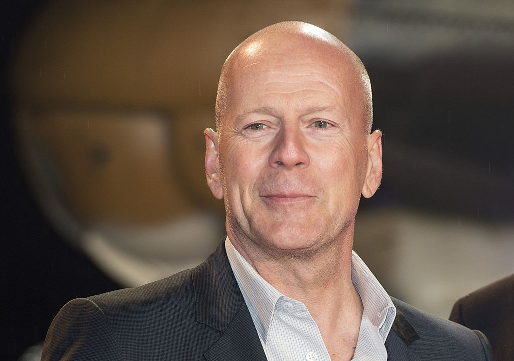 Bruce Willis gyönyörű nőkkel randizgatott