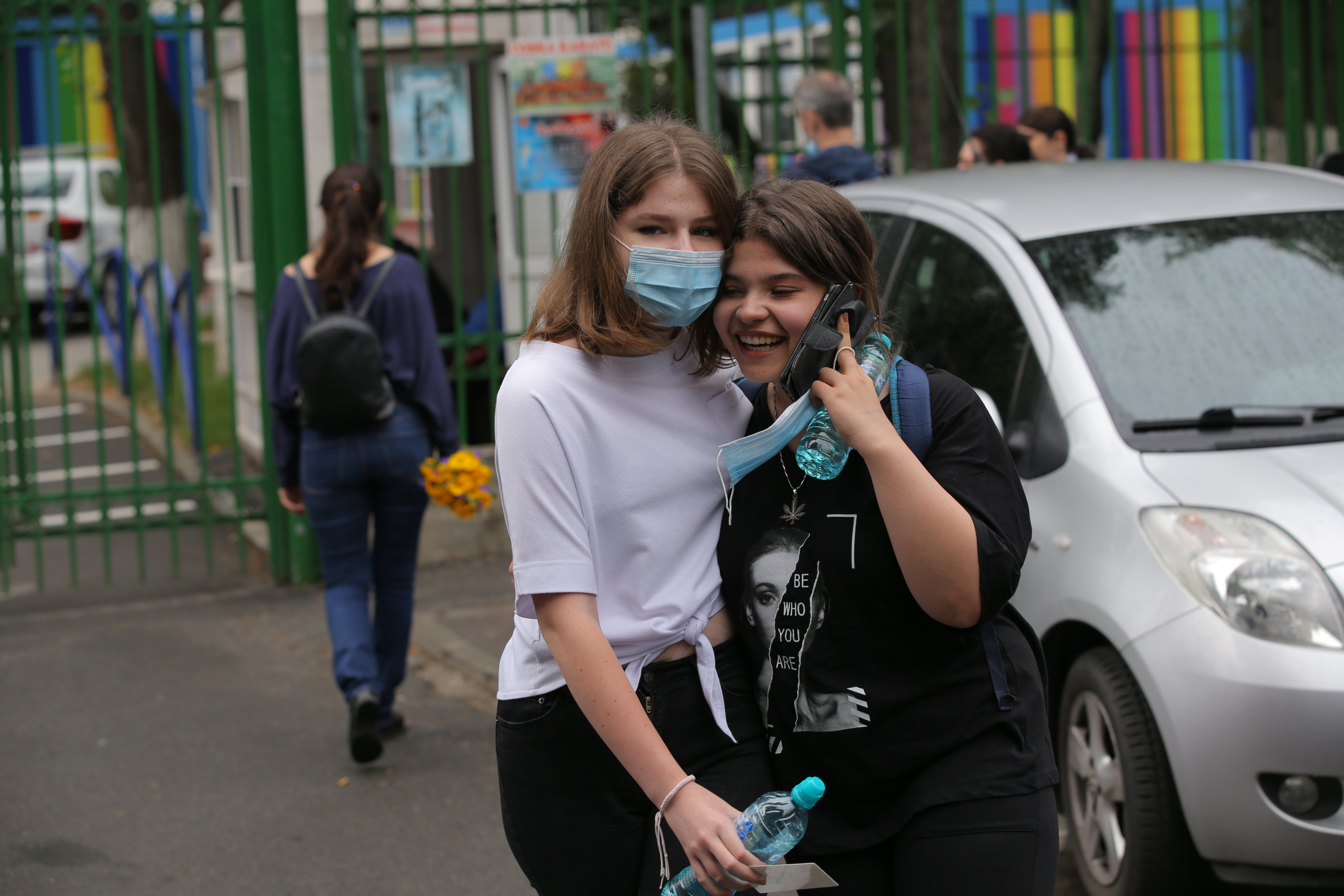 Evaluarea Națională | Testarea la română, emoții mai mari pentru părinți decât pentru copii: ”A fost ușor, mă aștept la notă mare”