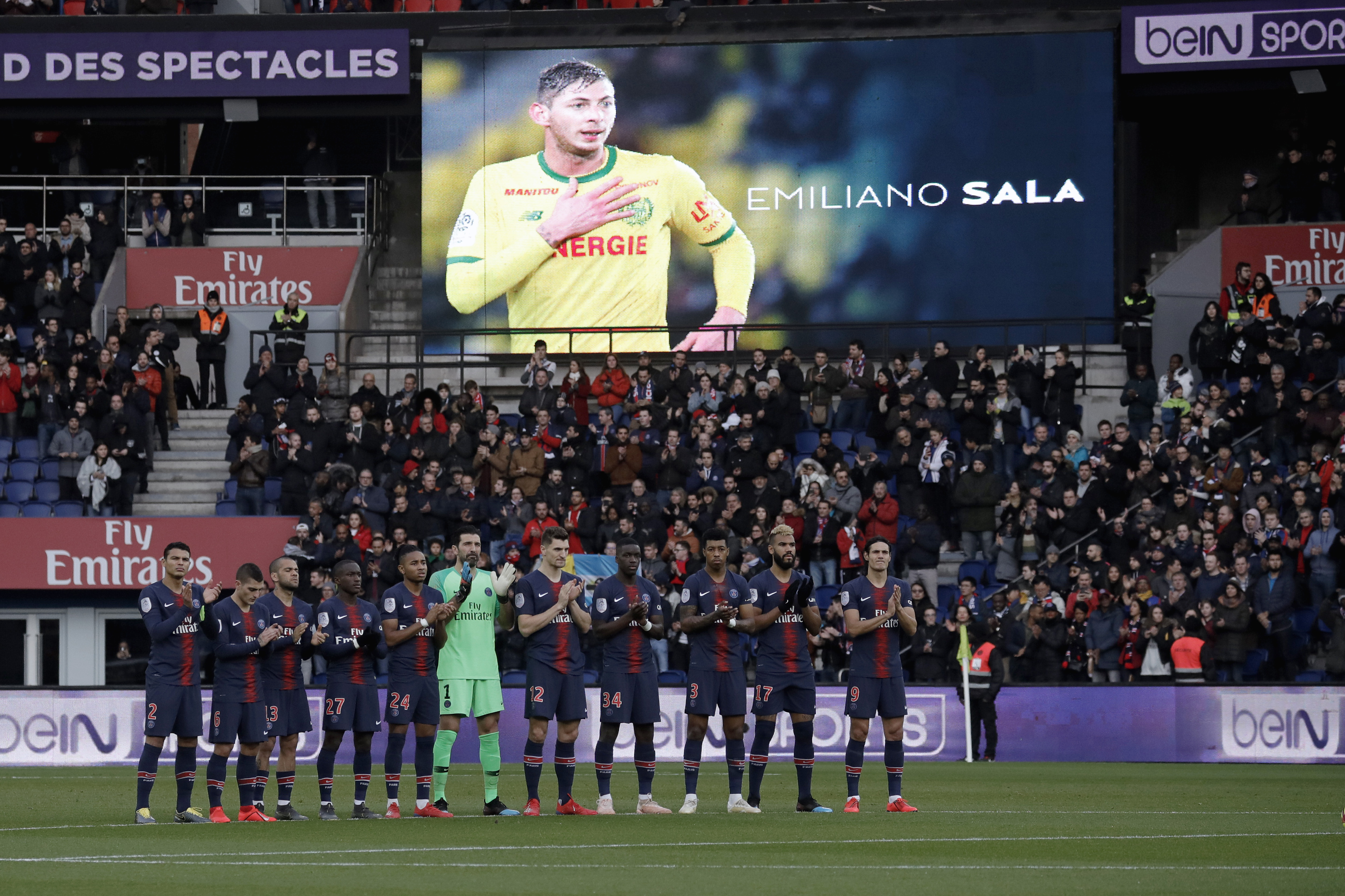Trupul neînsufleţit al lui Emiliano Sala a ajuns în Argentina | GALERIE FOTO