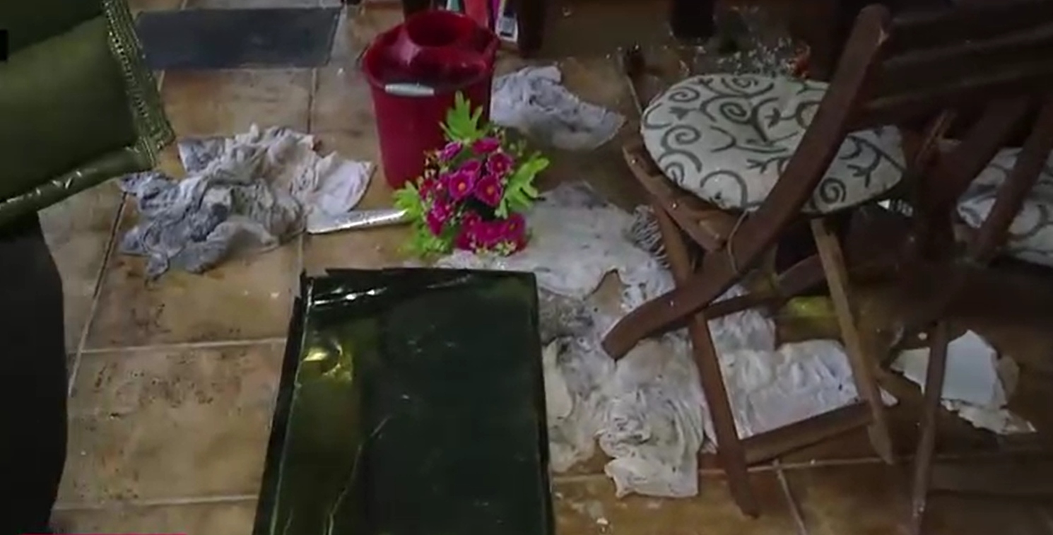 FOTO. Cum arată pensiunea din București devastată în noaptea de Anul Nou de un grup de petrecăreți. Reacția proprietarului: „Uitați televizorul, l-au aruncat de la etaj”