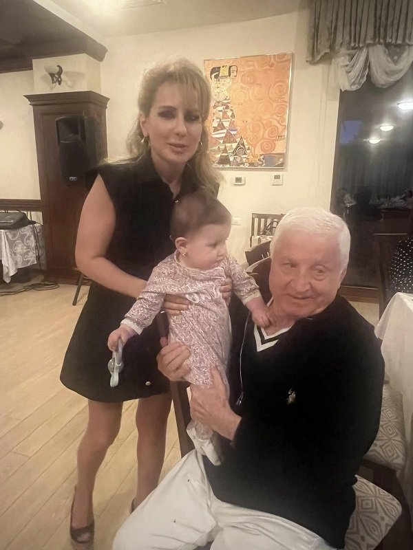 Mesajul emoționant al lui Fuego după ce a murit Ion Cernea, soțul Irinei Loghin. Multă lume credea că artista e mama cântărețului