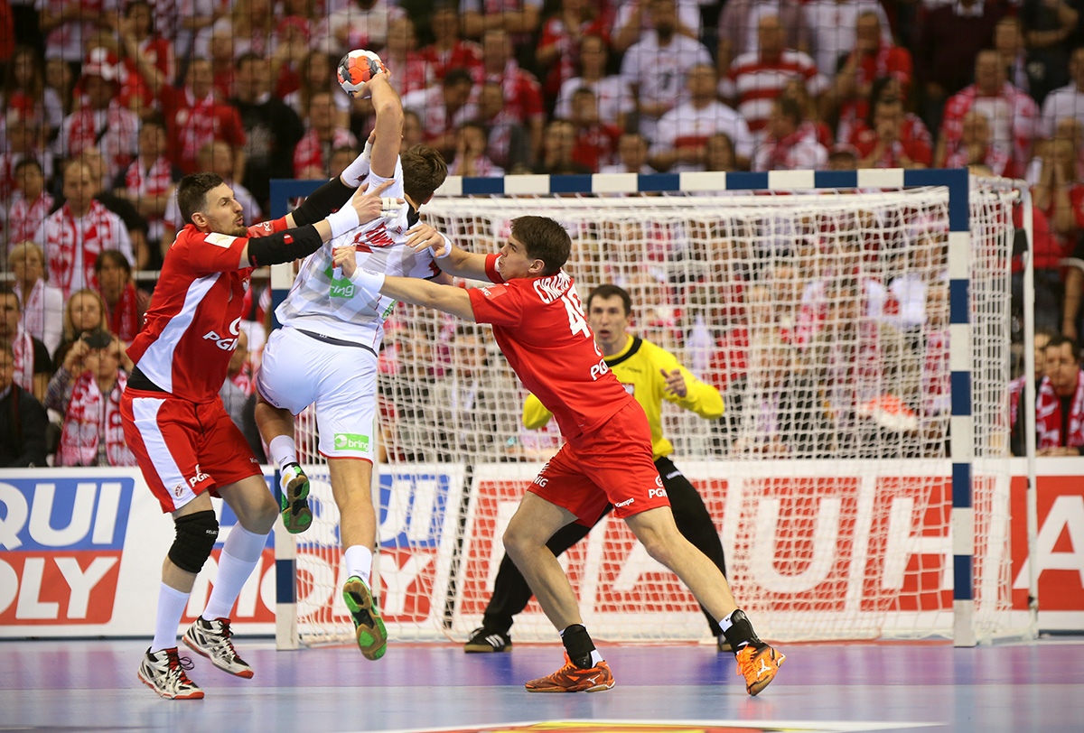 Danemarca a surclasat Spania, Germania a trecut de Rusia. Fabulosul Omeyer / VIDEO