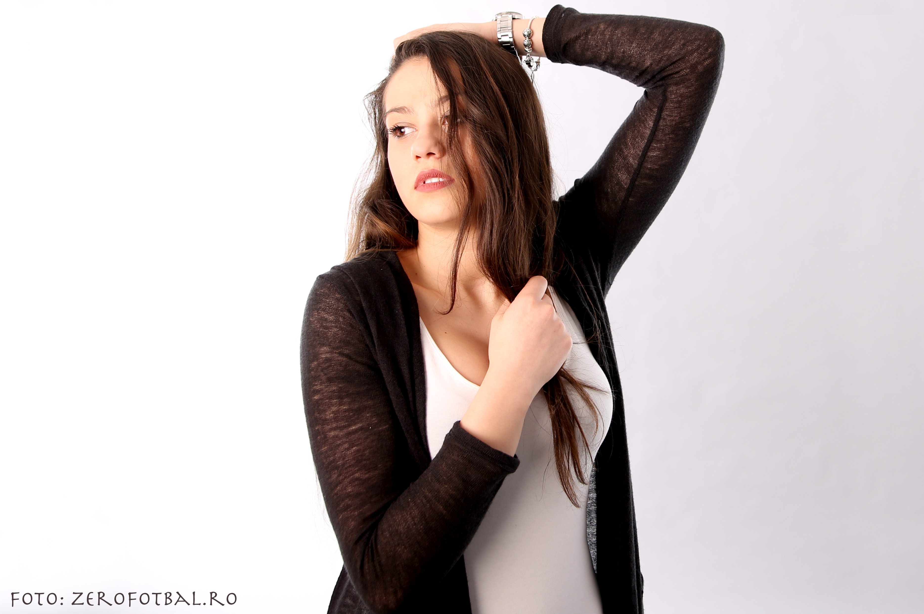 Alina, cea mai rea fată din sportul românesc. ^Nu te pune cu ea, că te strivește cu un bodycheck!