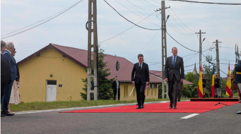 Președintele Nicușor Dan l-a primit pe regele Spaniei la Cincu, într-o întâlnire istorică