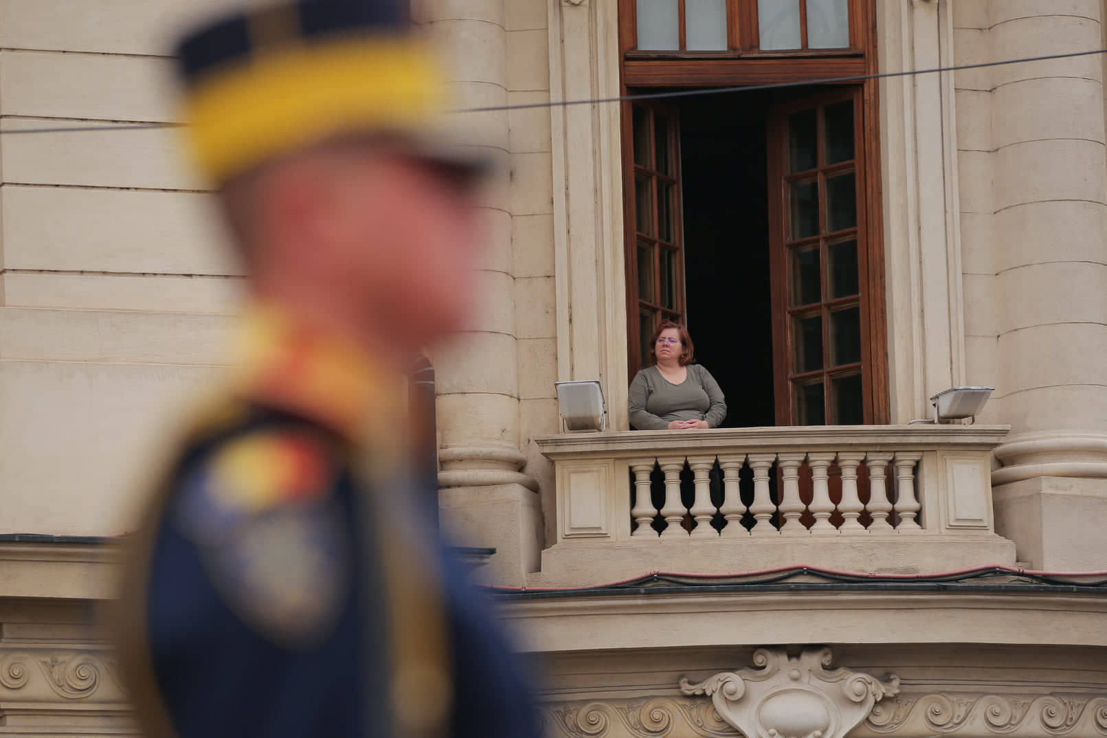 UPDATE. Ziua Regelui, marcată prin manifestări culturale. Ceremonie militară şi depuneri de coroane de flori la statuia Regelui Carol I din Piaţa Palatului Regal | FOTO&VIDEO
