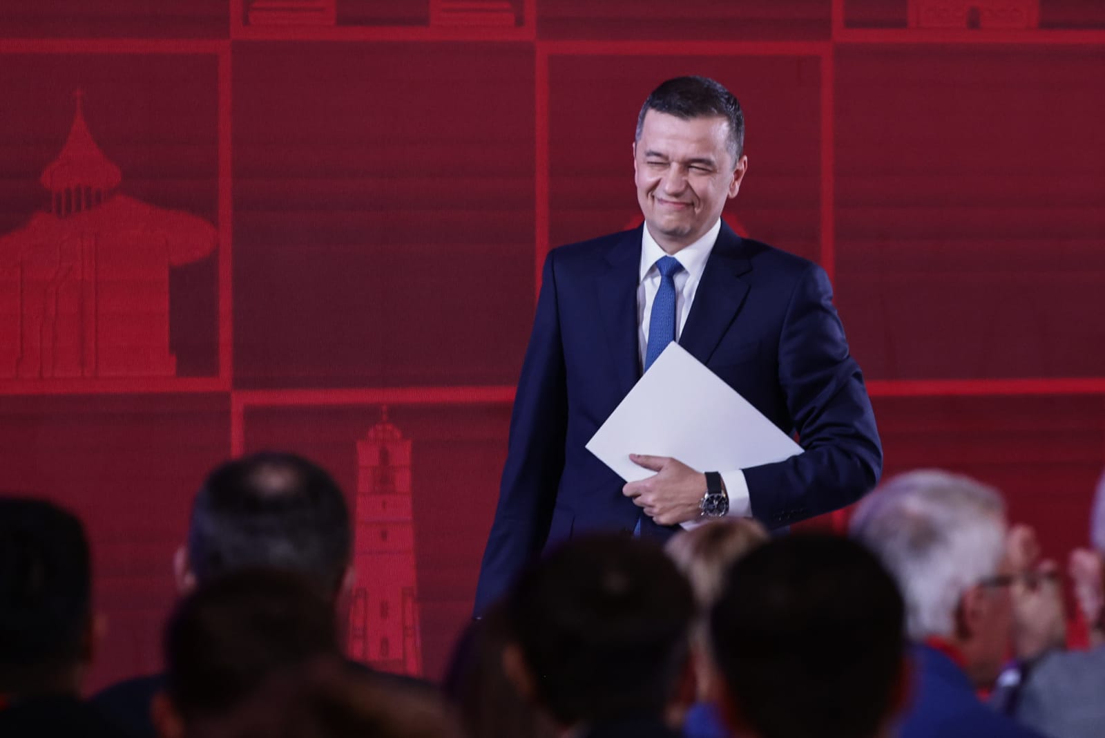 LIVE TEXT - PSD i-a retras sprijinul politic lui Ilie Bolojan / Premierul refuză să demisioneze / Primarul PSD care a votat pentru continuarea guvernării