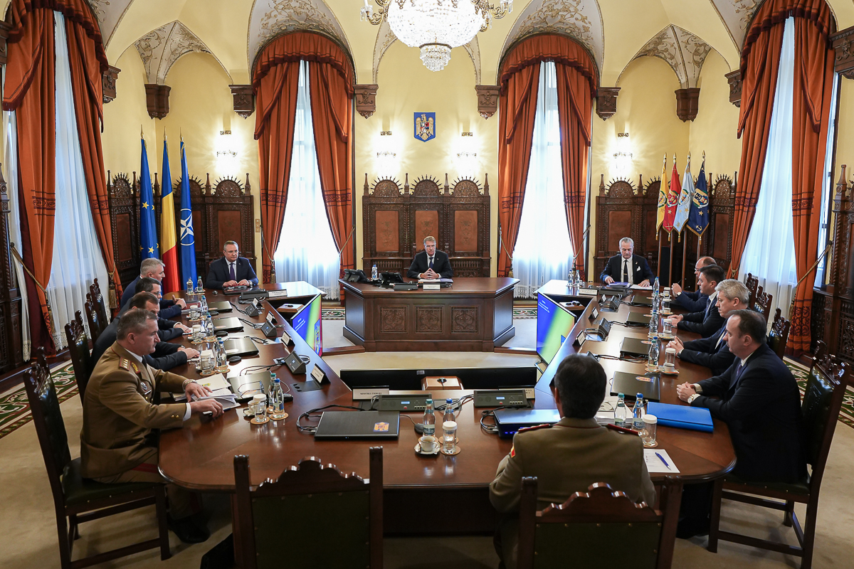 Ce decizii au fost luate în ședința CSAT. „Membrii Consiliului au aprobat actualizarea programului Armata 2040”