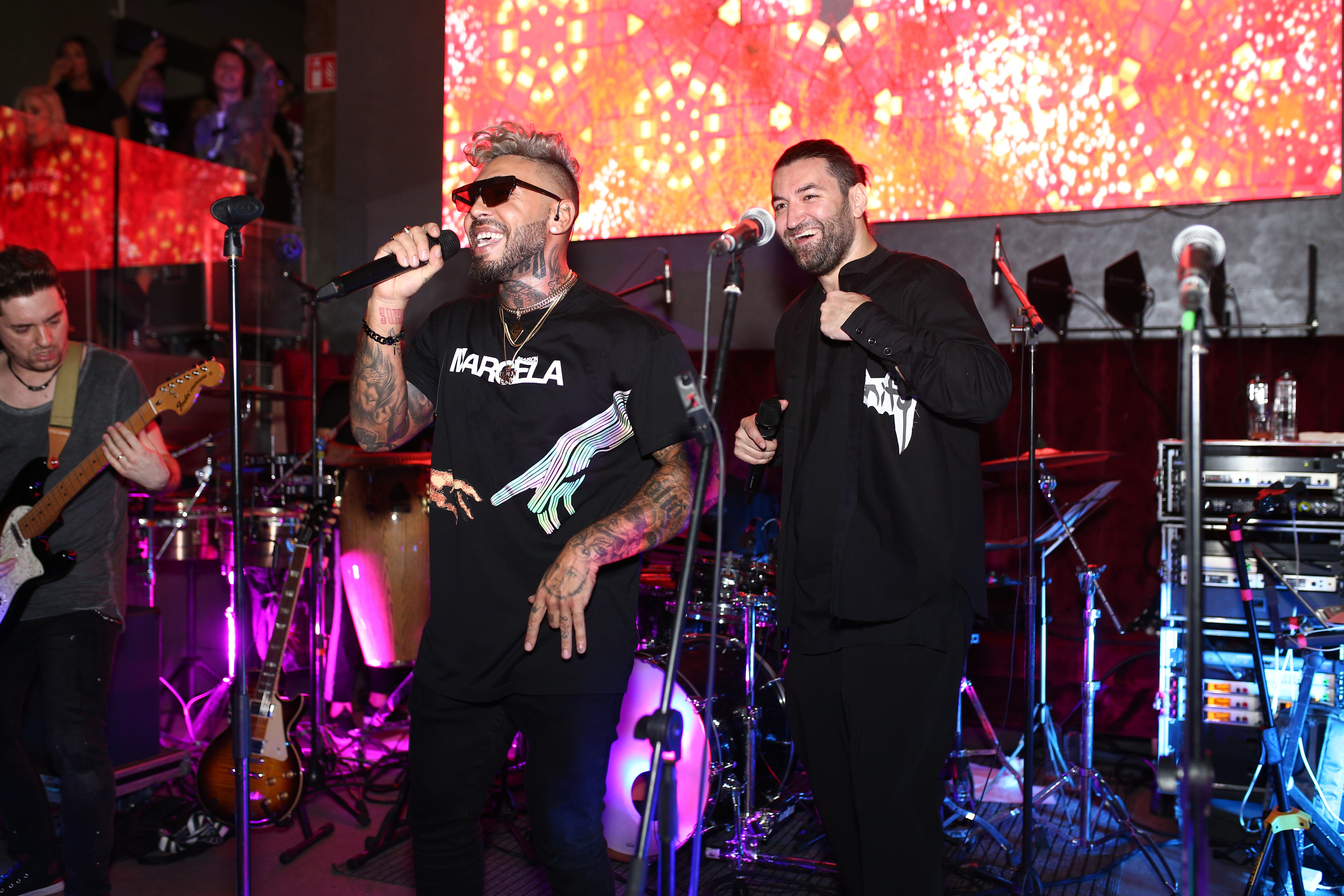 Smiley, Alex Velea și Connect-R, concert la stația de metrou Unirii. Întregul moment a fost filmat
