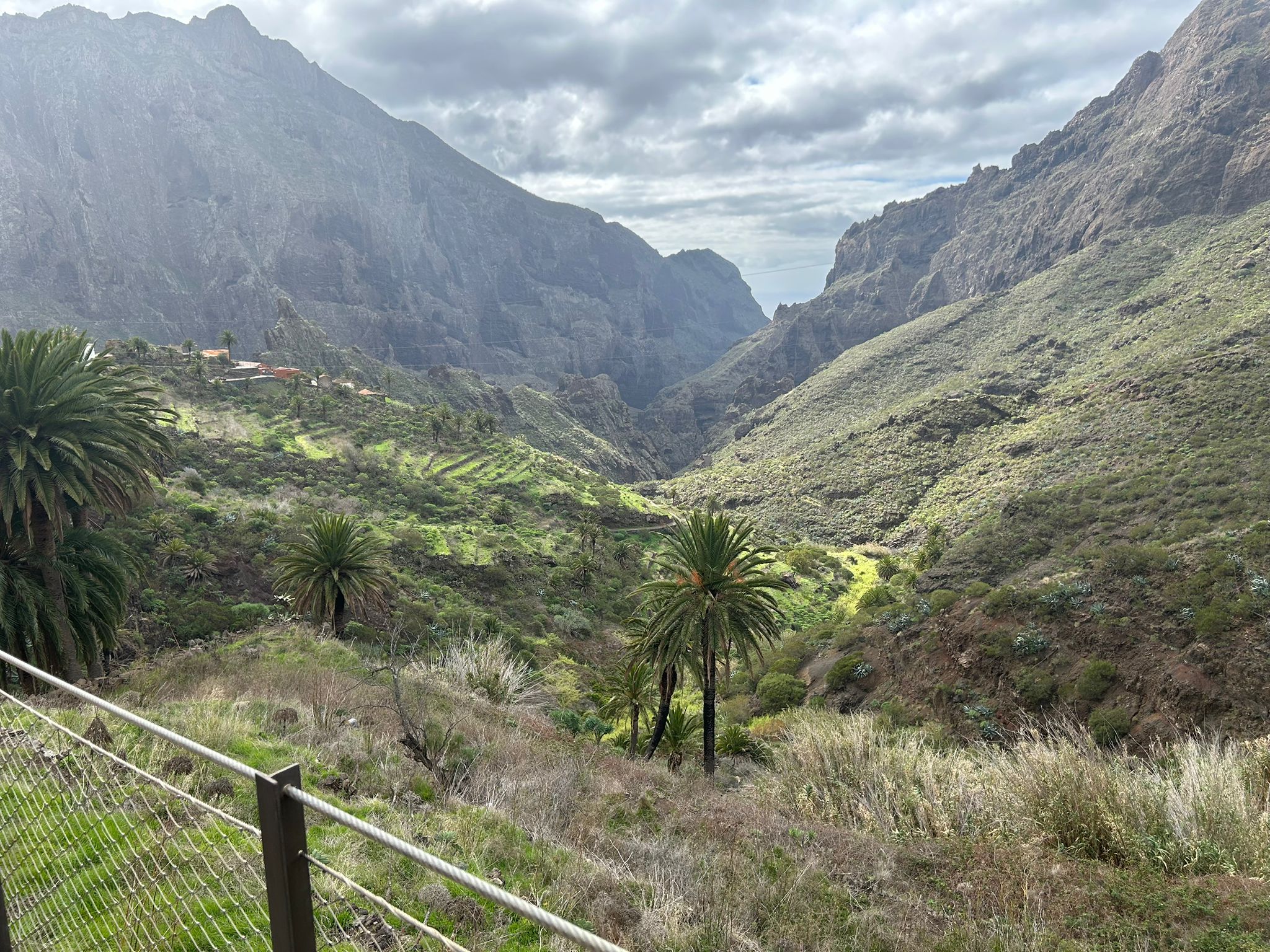 Ce înseamnă „dramatic scene mountain”. Cum ajungi la Masca, satul uitat din Tenerife