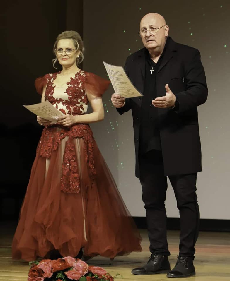 Bebe Cotimanis și-a părăsit soția pentru actuala iubită, dar nu vrea să se căsătorească cu ea: „Nu este ușor de trăit cu mine”