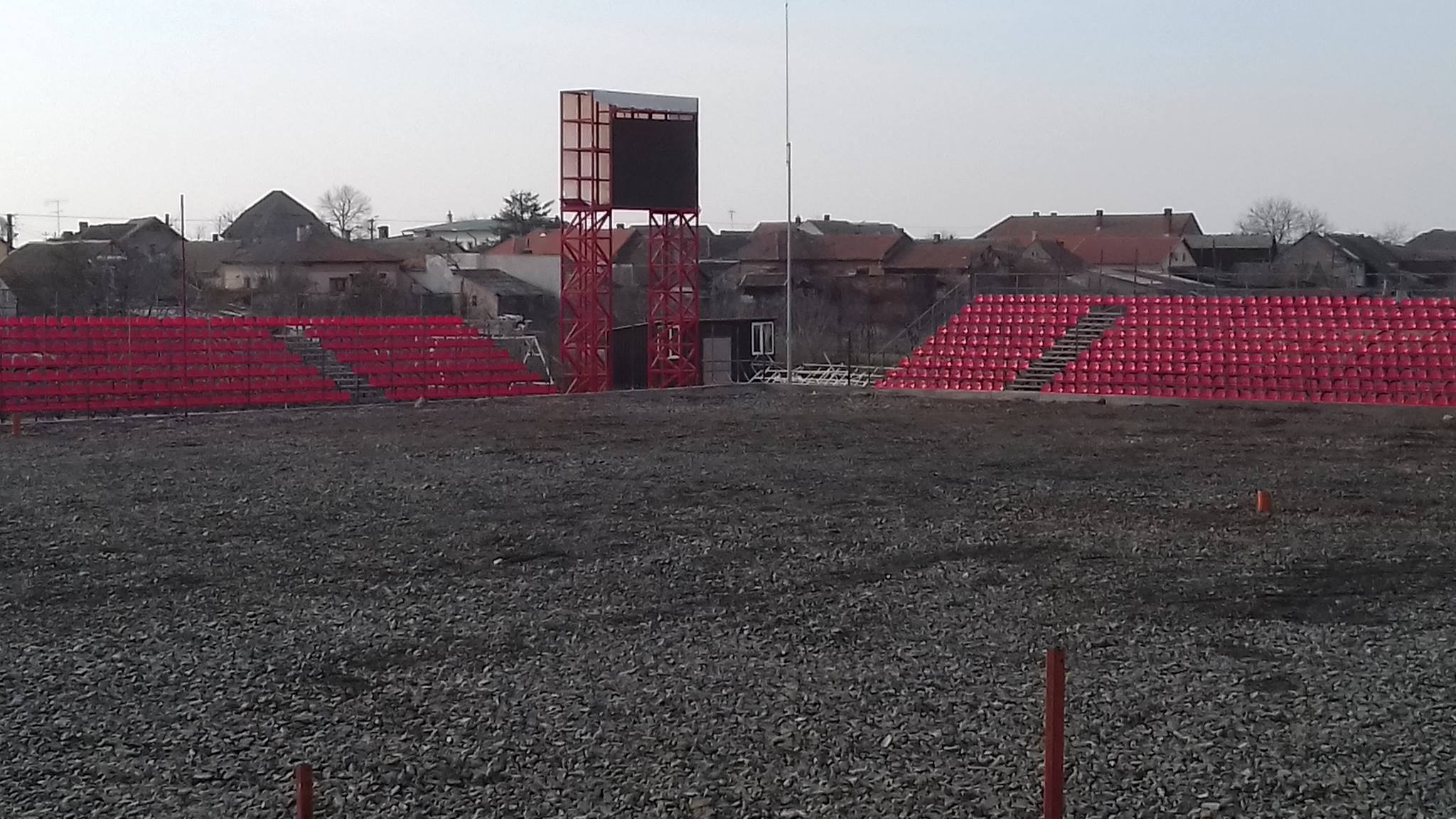 Situația stadioanelor din Arad. ”Bătrâna Doamnă”, condamnată la pribegie: arenele UTA și Motorul nu vor fi gata nici în 2018! / FOTO