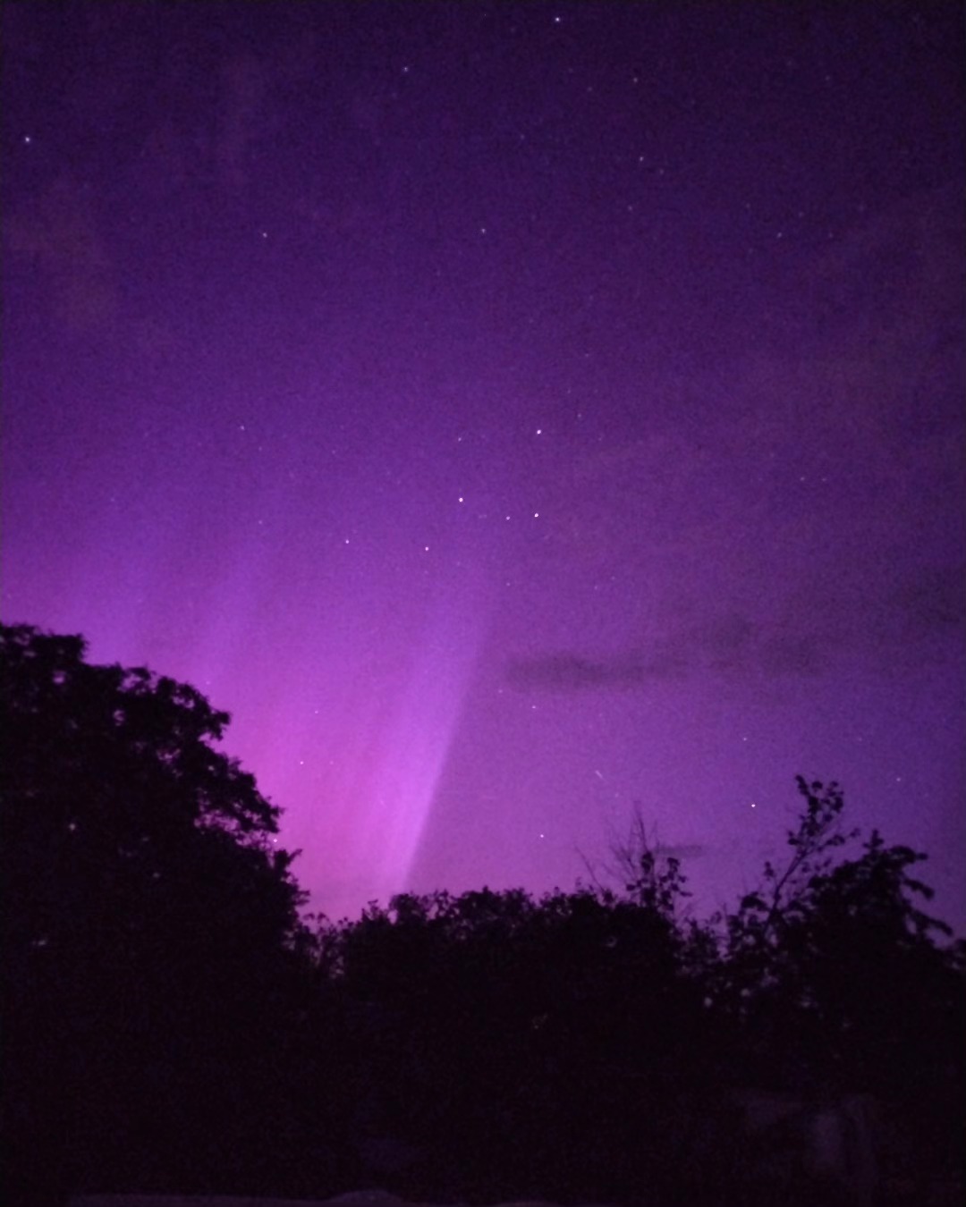 Aurora boreală, vizibilă în România. Spectacolul ceresc, provocat de cea mai puternică furtună solară din ultimele decenii. FOTO