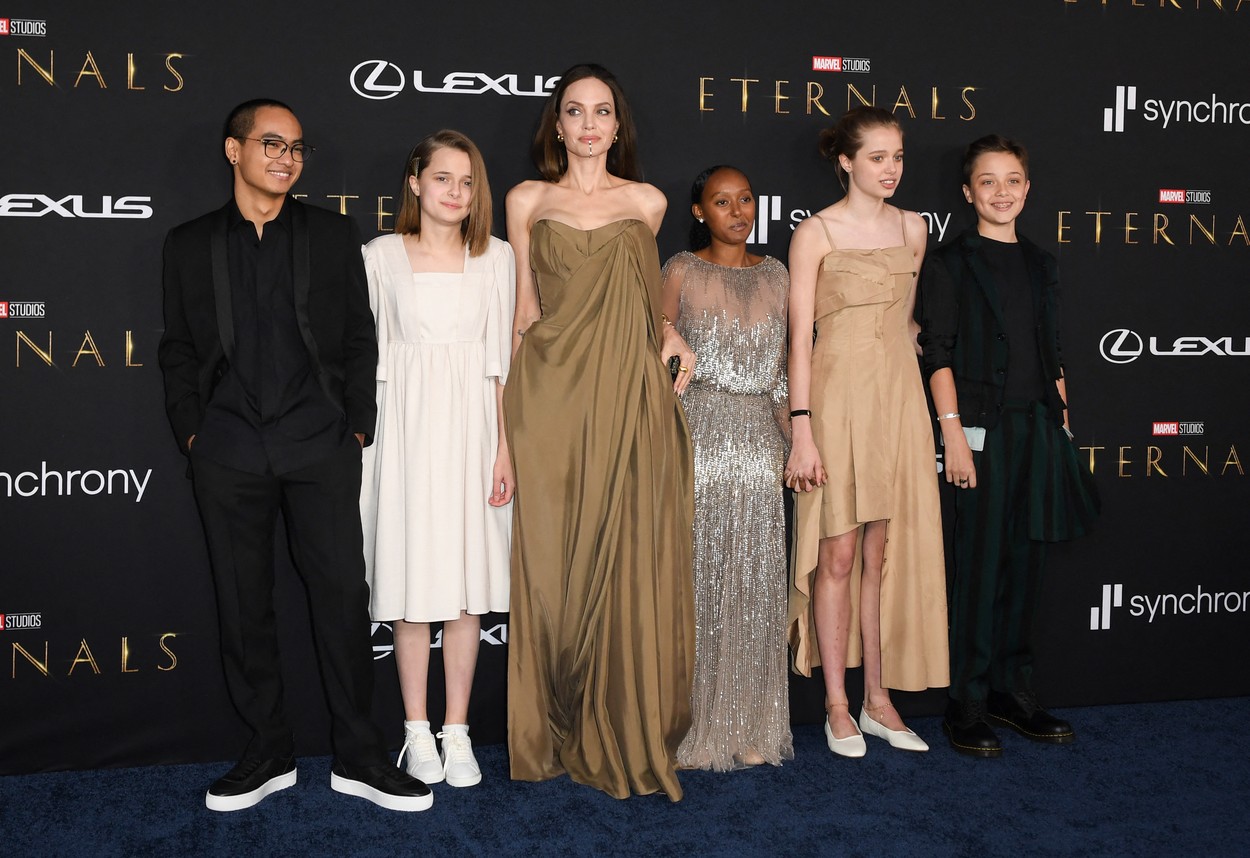 Angelina Jolie, tot mai slabă. Copiii ei sunt îngrijorați și vor să o ajute să ia în greutate