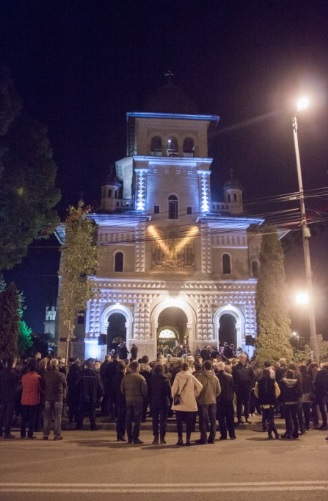 PAȘTE 2016: HRISTOS A ÎNVIAT! Așa petrec românii de Paște, pe 1 MAI! FOTO&VIDEO