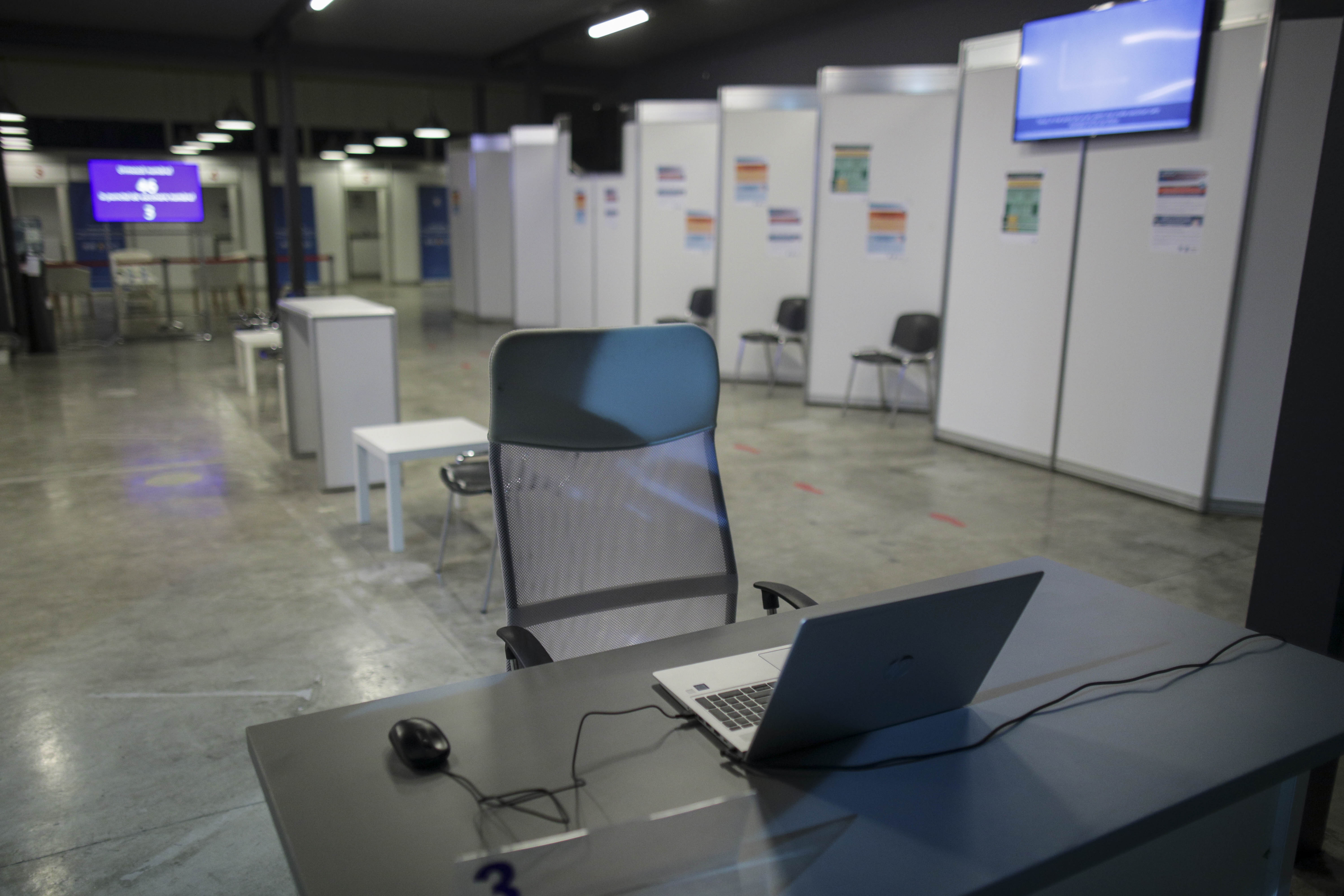 FOTO | Cum arată primul centru în care vor fi vaccinați anti-COVID românii