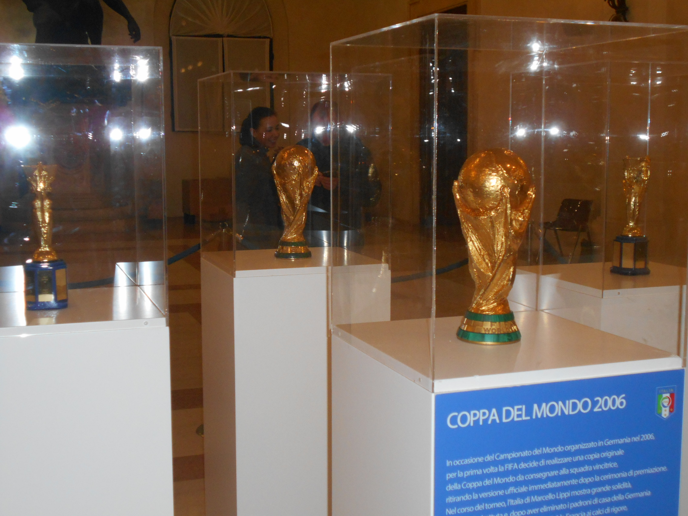 AMICAL ITALIA - ROMÂNIA. ^Reportaj din Bologna, de la corespondentul SportNews.libertatea.ro, despre fotbalul italian și românii plecați la muncă