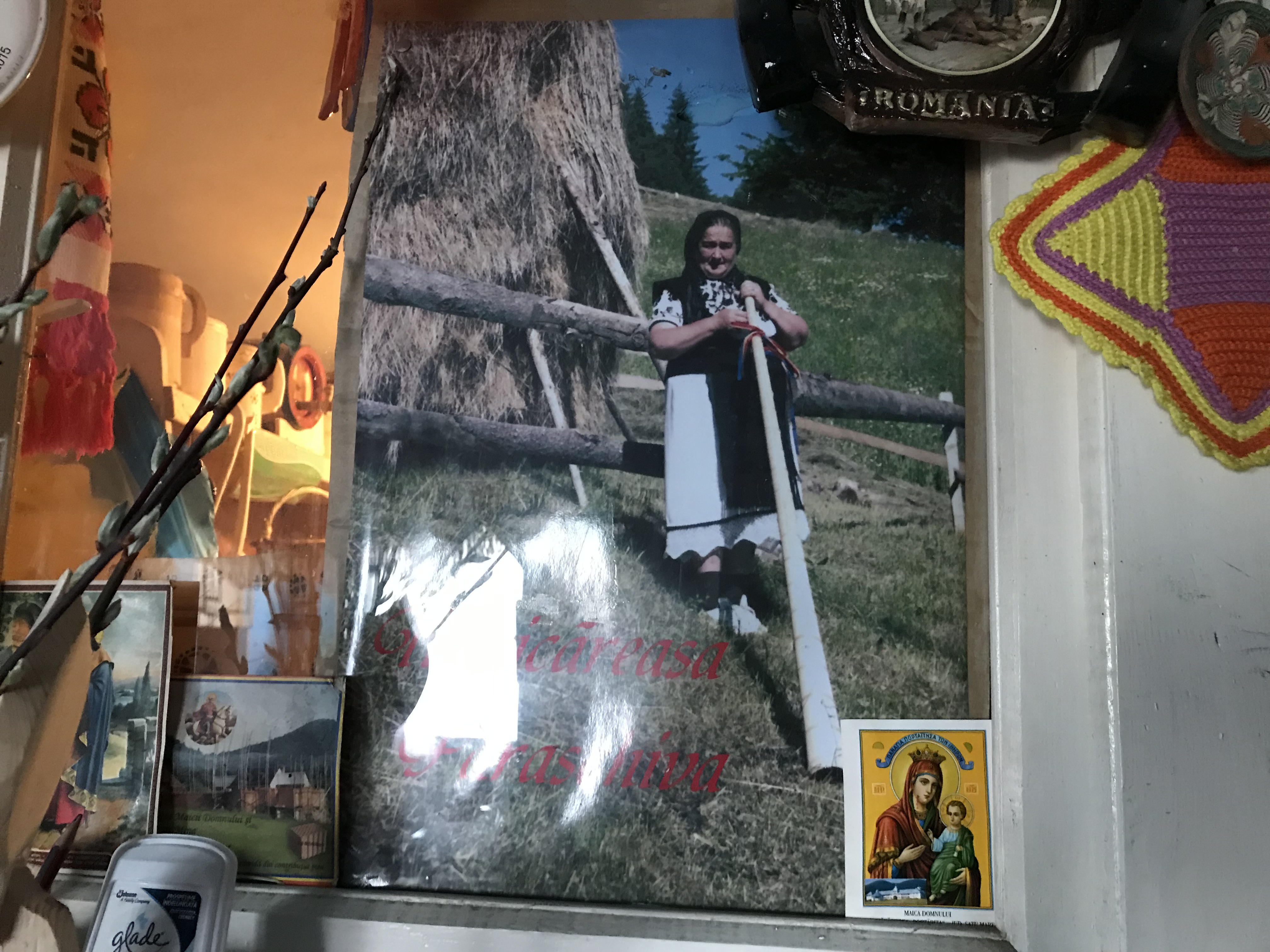 FOTO&VIDEO | Ultima tulnicăreasă din Apuseni. La Pătrăhăițești, în Alba, acasă la tanti Paraschiva, ascultând sârba moților și cum curge Arieșul