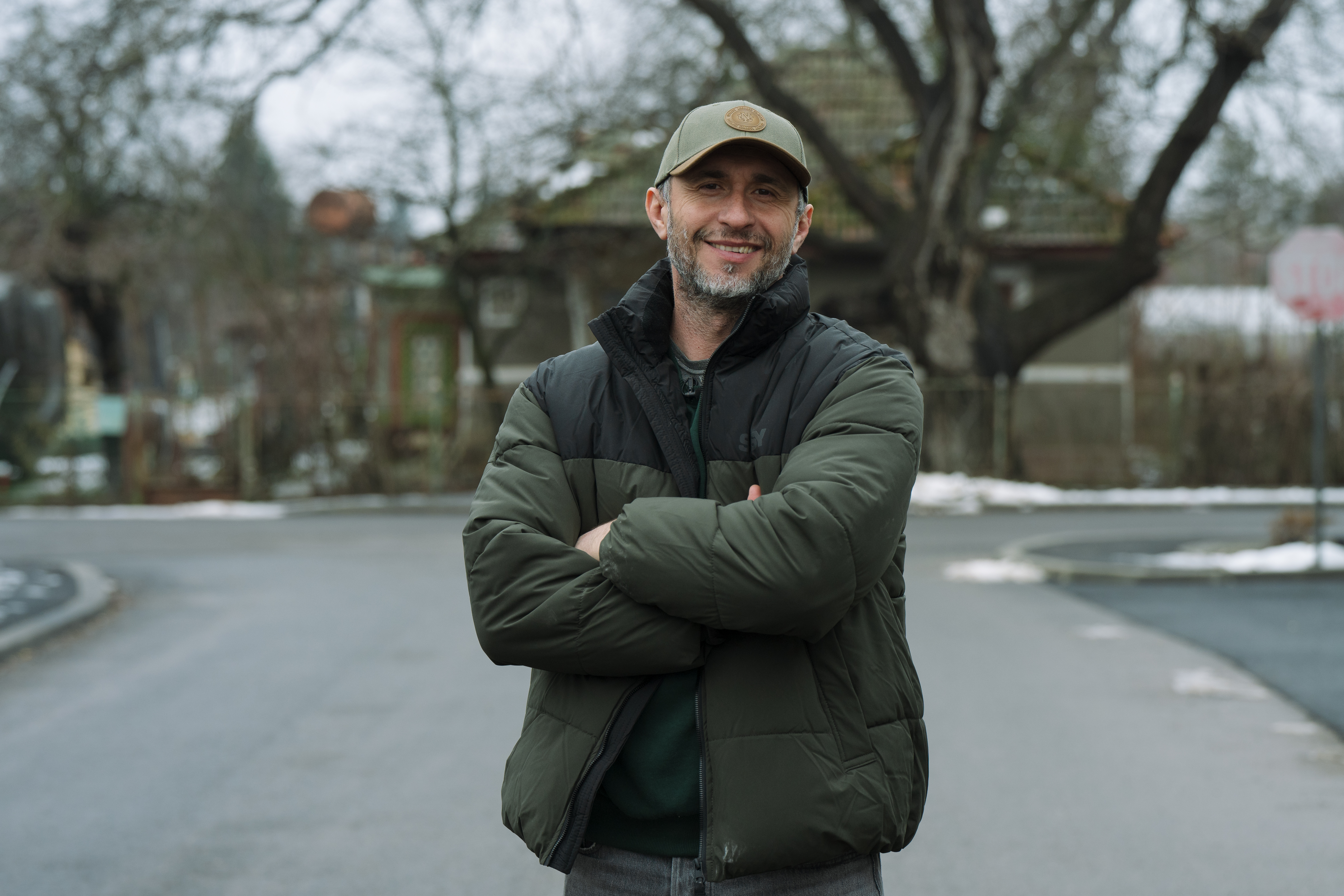 Dragoș Bucur, noi detalii despre viața trăită departe de București: „Am senzația că devenim încet-încet țărani”. Ce animale crește în gospodărie actorul