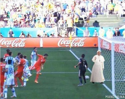 FOTO/ Papa Francisc a salvat victoria Argentina! ^Presa îl ridică în slăvi pe... Suveranul pontif!