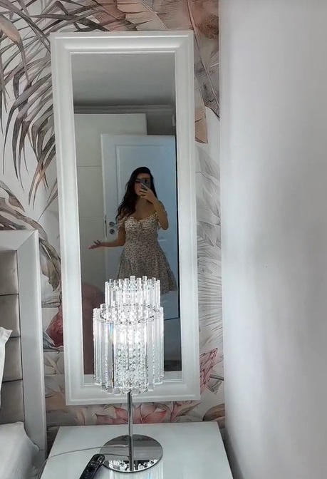Viviana Sposub s-a mutat singură după despărțirea de George Burcea. Cum arată apartamentul pe care l-a închiriat: „E cu roz”
