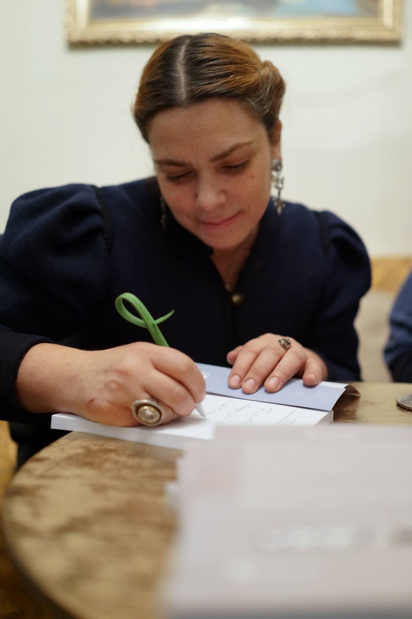 Ce face Dana Marijuana pentru bani, ca să își plătească facturile. „Lumea nu prea mă cheamă la petreceri”