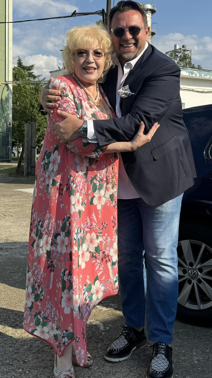 Imagini rare cu Corina Chiriac la 74 de ani. Cântăreața a fost surprinsă în brațele lui Horia Brenciu