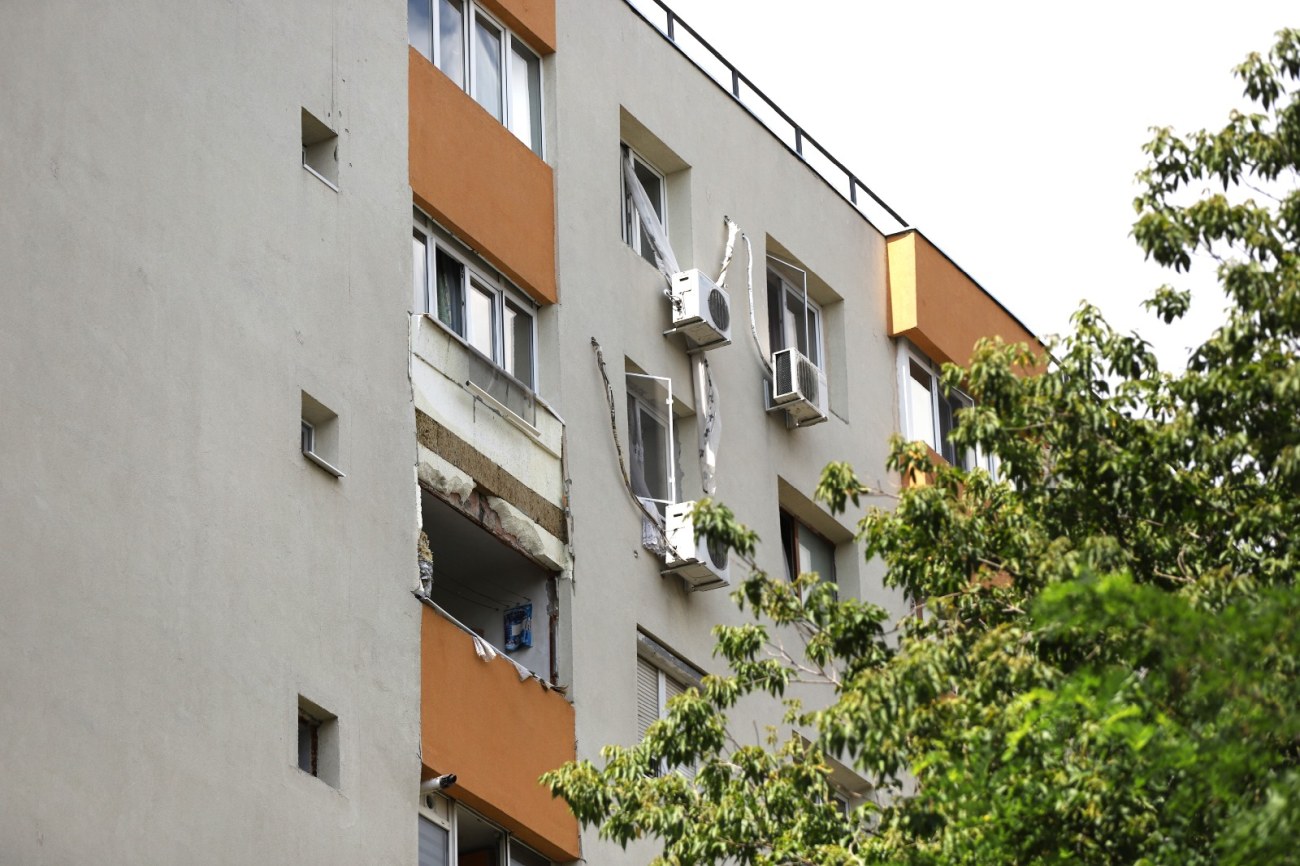 Locatarii blocului care a explodat în Rahova acum 9 luni și-au pierdut speranța: „Ne duc până la alegeri, atunci poate se mișcă lucrurile”