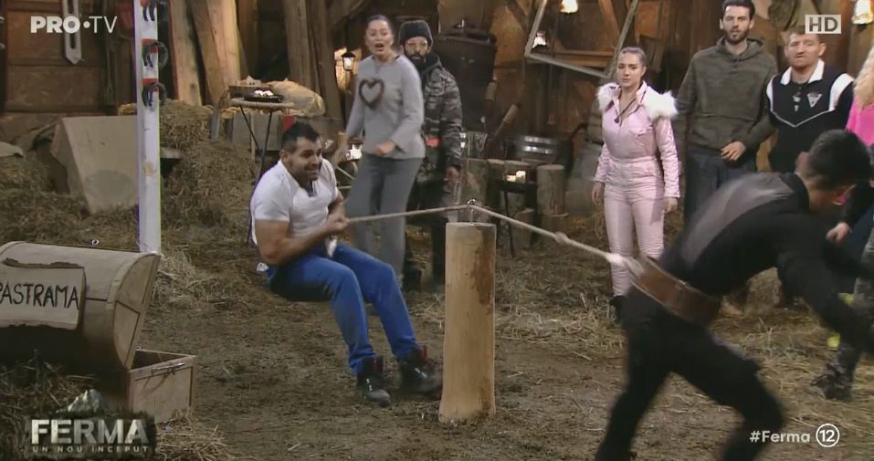 Ce au făcut Brigitte Sfăt și Florin Pastramă în baie, după ce el a pierdut duelul pentru postul de fermier șef | FOTO