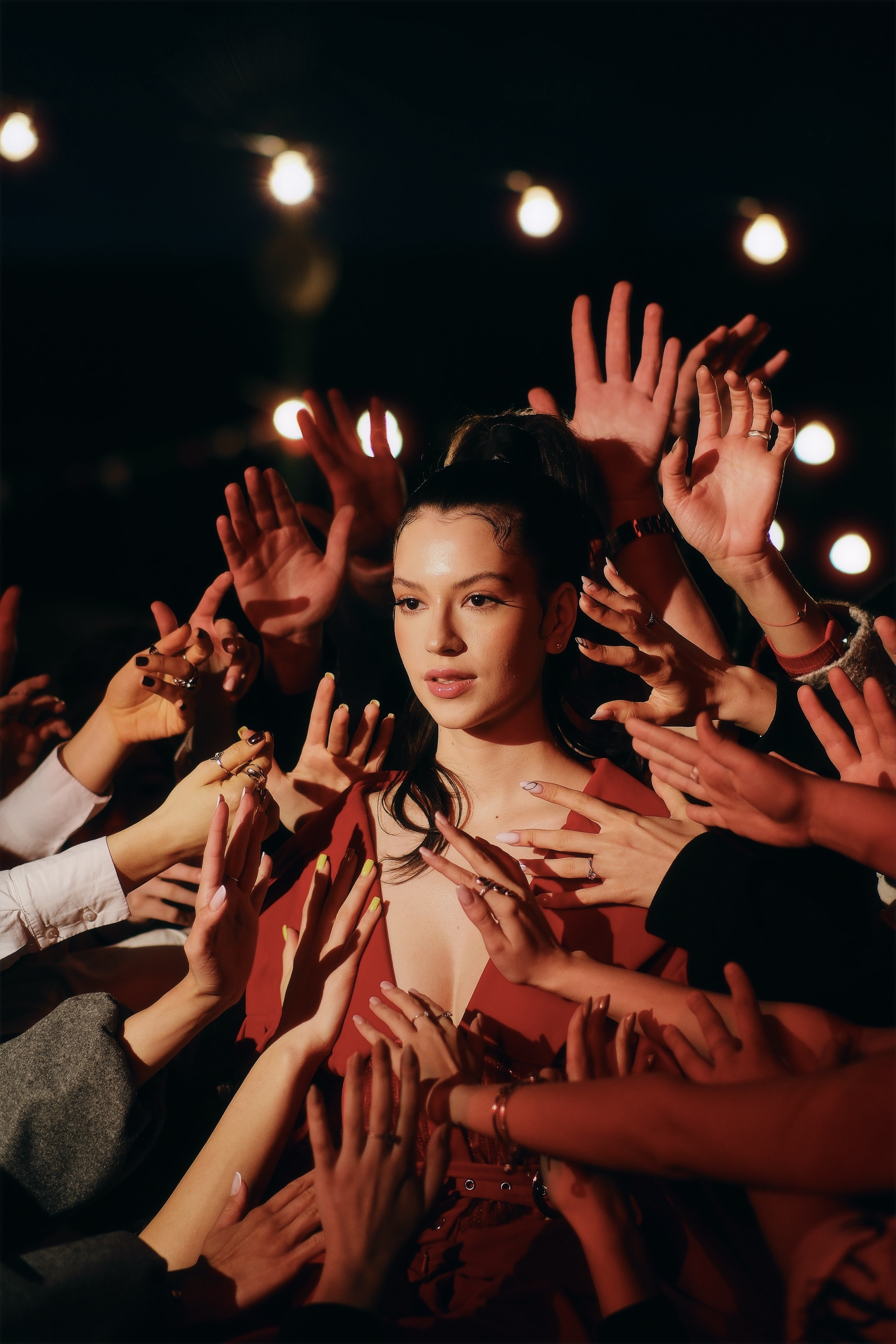 Decizia luată de Cleopatra Stratan la 20 de ani după ce a lansat „Ghiță”. Ce purta în valiza din videoclip: „Am deslușit misterul”