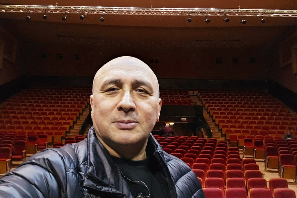 Câți bani câștigă Marcel Pavel la o nuntă. Cântărețul e foarte dorit: „Am fost solicitat să cânt la o nuntă sârbească, mi-au trimis elicopter”
